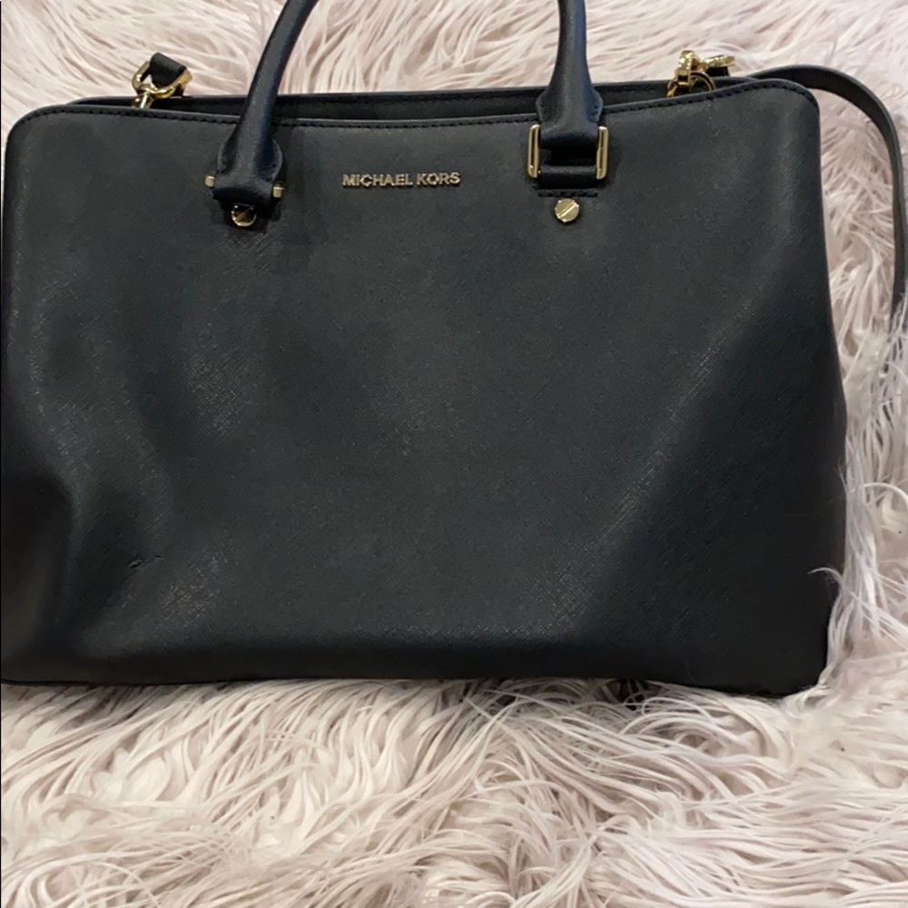 MICHAEL KORS BLACK SATCHEL BAG